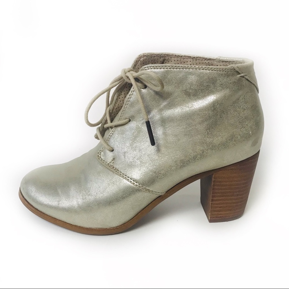 Toms Lunata Metallic Silver Lace Up Ankle Boots Faux Vegan Leather Womens Size 9